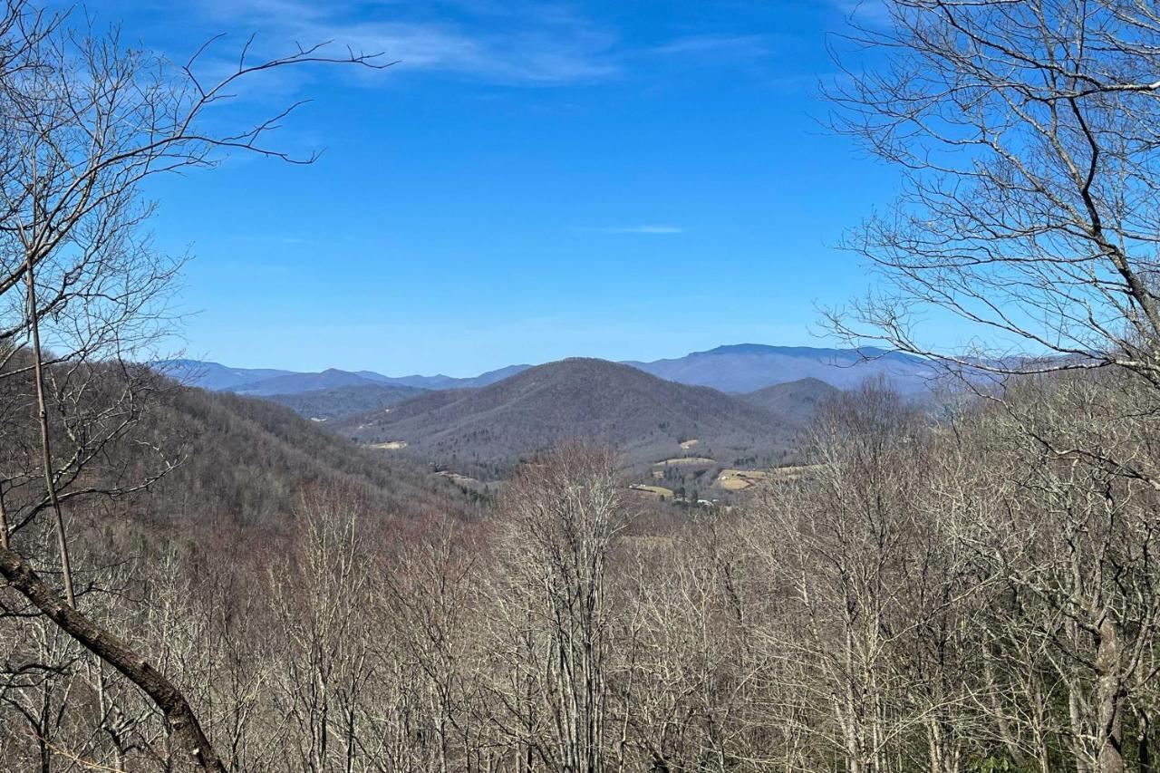 Peaceful Spruce Pine Cabin On 8 Acres With 2 Decks! Екстериор снимка